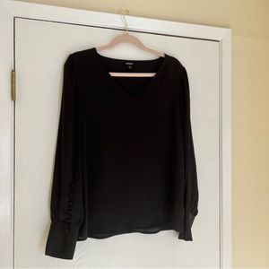 Express blouse in black, size M